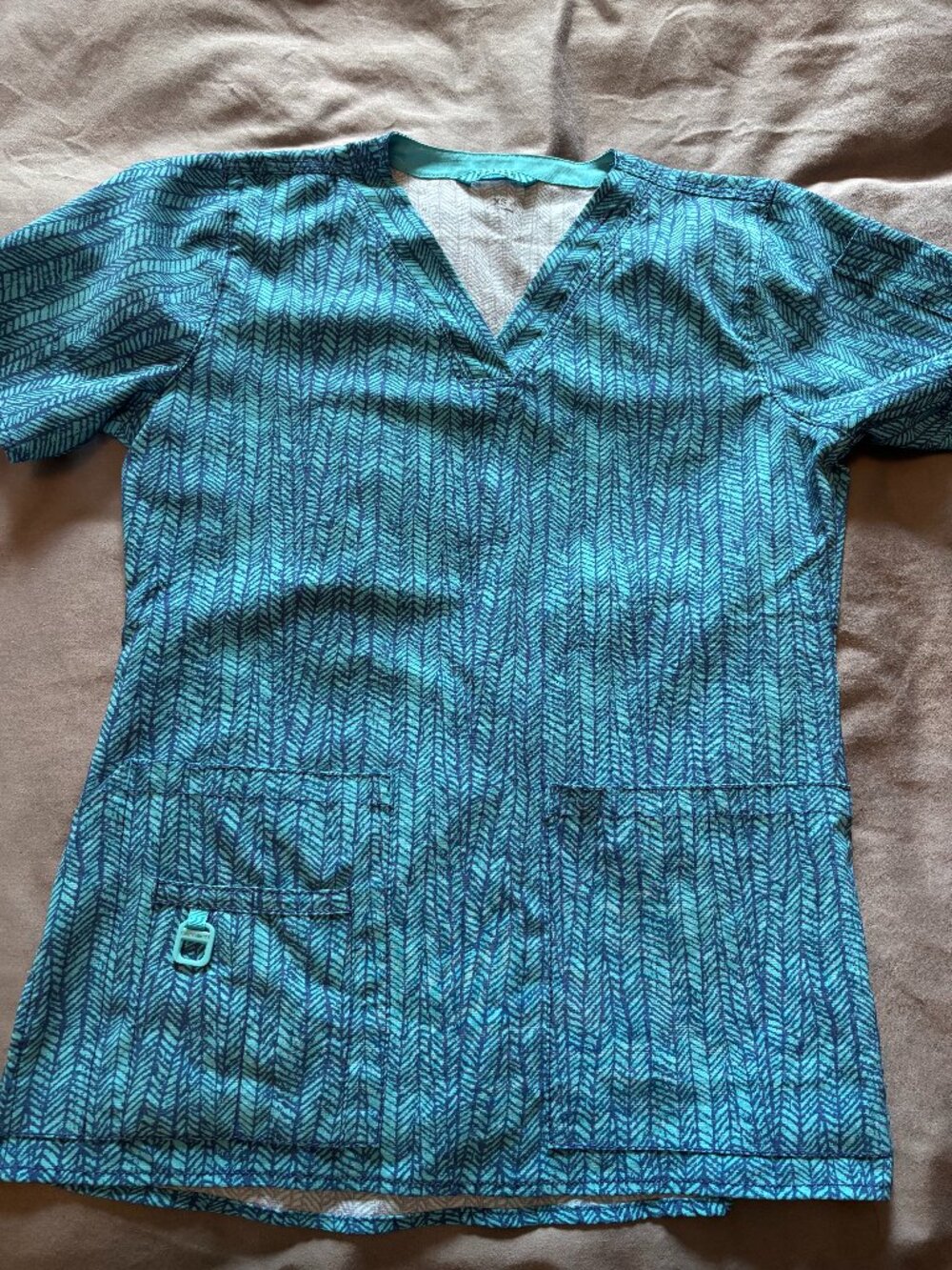 XS Carhartt Scrub Top